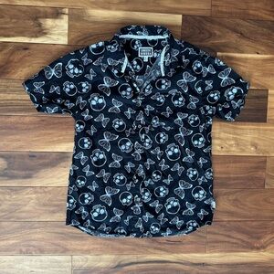 Cornerstone Bodega Black Skull and Butterfly Shirt size Large